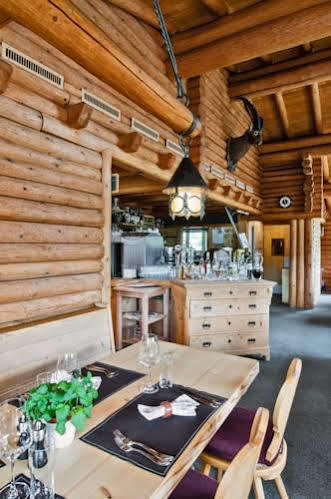 Hotel Ustria Parlatsch Trin Εξωτερικό φωτογραφία